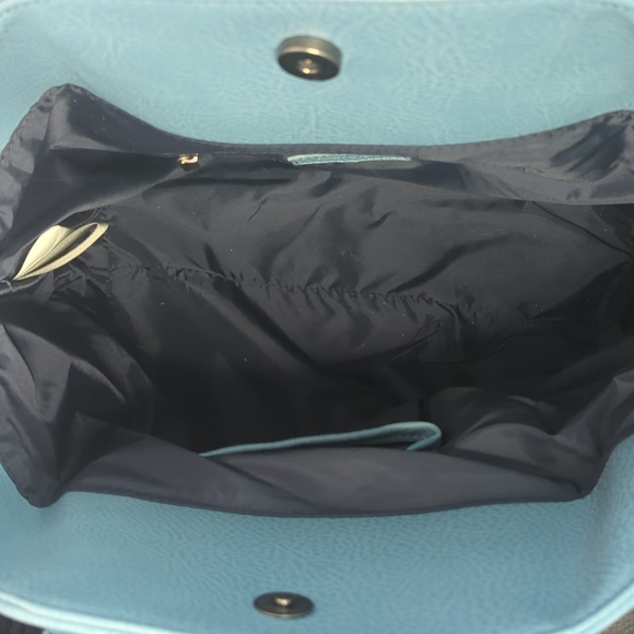 Matt & Nat Vegan Baxter Handbag in Azur - Picture 5 of 8